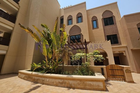 Duplex de 4 dormitorios en Doha, Qatar No. 56862 15
