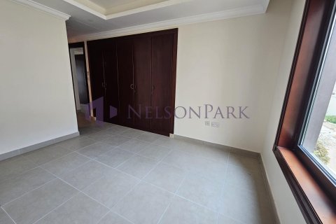 Duplex de 4 dormitorios en Doha, Qatar No. 56862 14