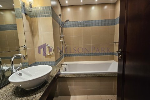 Duplex de 4 dormitorios en Doha, Qatar No. 56862 20