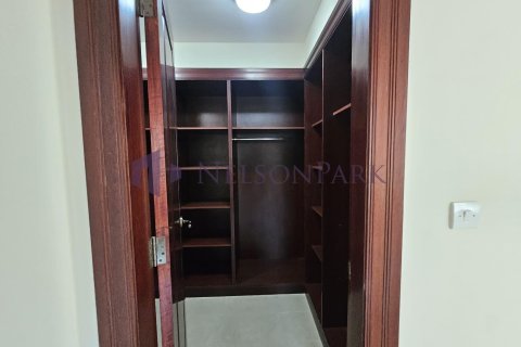 Duplex de 4 dormitorios en Doha, Qatar No. 56862 10
