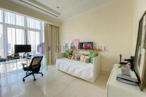4 bedrooms Penthouse in Doha, Qatar No. 56849 10