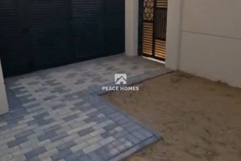 3 bedrooms Villa in Al Rahmaniya, UAE No. 10798 3