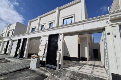 3 bedrooms Apartment in Riyadh, Saudi Arabia No. 60418 10
