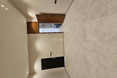 5 bedrooms Apartment in Riyadh, Saudi Arabia No. 60417 10