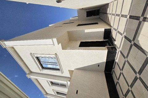 5 bedrooms Apartment in Riyadh, Saudi Arabia No. 60417 3