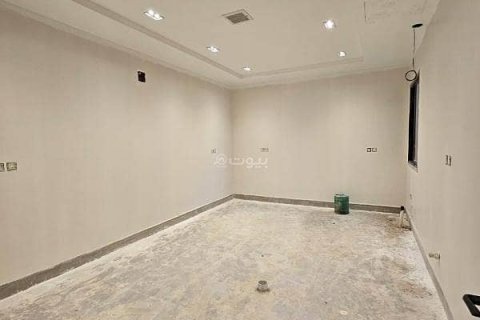 Villa de 5 dormitorios en Riyadh, Saudi Arabia No. 61705 6