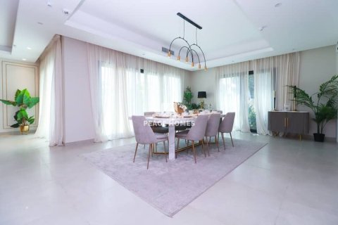 4 bedrooms Townhouse in Al Rahmaniya, UAE No. 10840 3