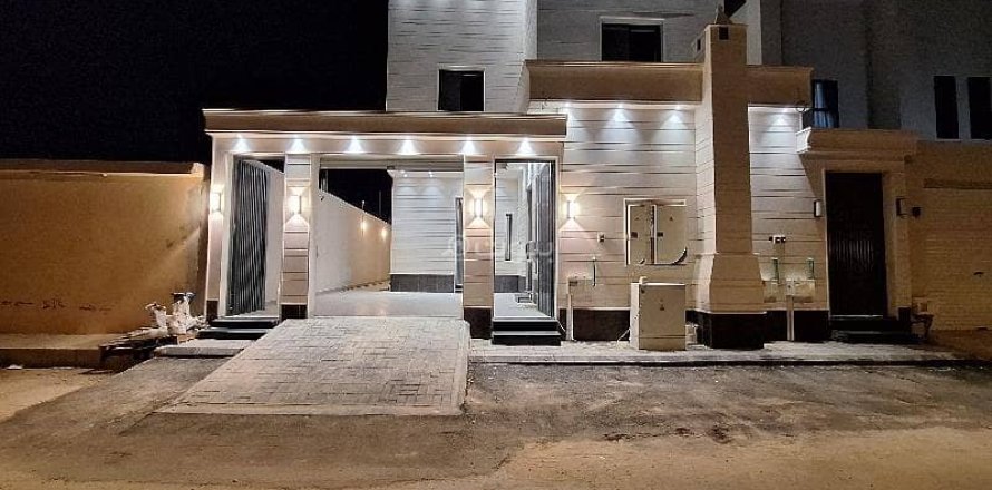 4 bedrooms Apartment in Riyadh, Saudi Arabia No. 60263