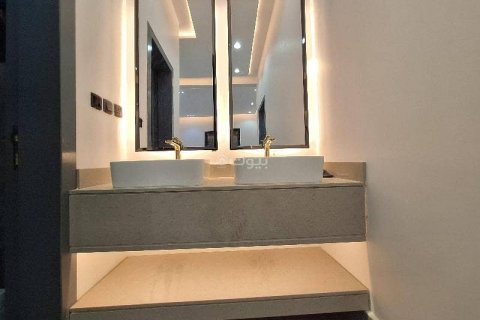 4 bedrooms Apartment in Riyadh, Saudi Arabia No. 60263 8