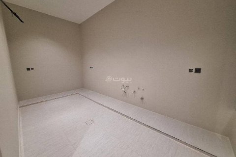 Villa de 4 chambres à Riyadh, Saudi Arabia No. 60264 11