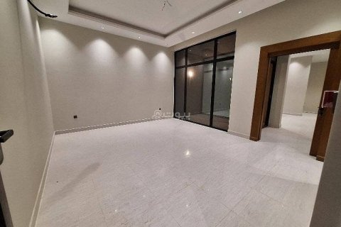 Villa de 4 chambres à Riyadh, Saudi Arabia No. 60264 4