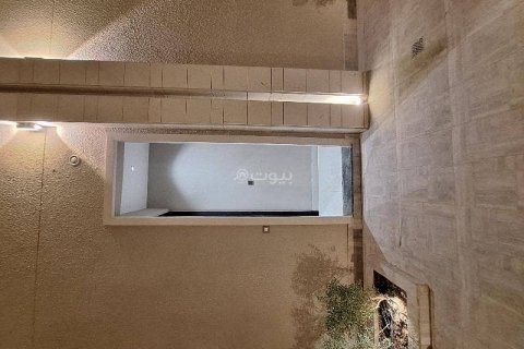 Villa de 4 chambres à Riyadh, Saudi Arabia No. 60264 3