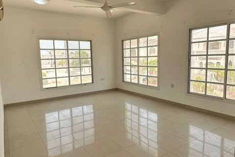 Villa Jumelée de 4 chambres à Muscat, Oman No. 69227 6
