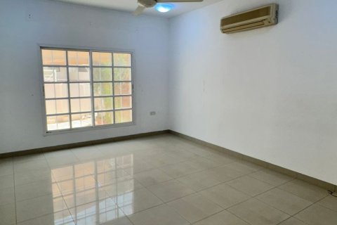 Villa Jumelée de 4 chambres à Muscat, Oman No. 69227 5