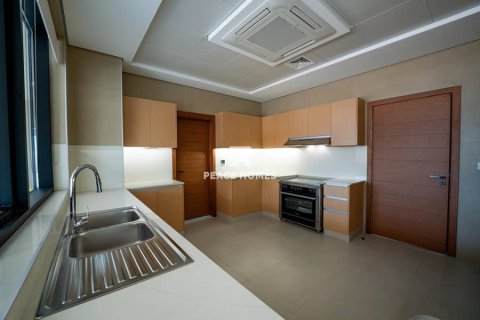 3 bedrooms Villa in Sharjah, UAE No. 16013