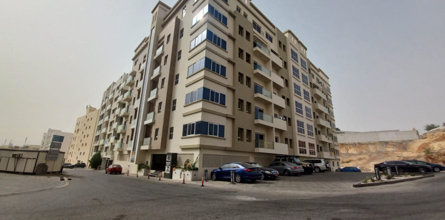 Apartment de 3 dormitorios en Al Qurm, Oman No. 54257