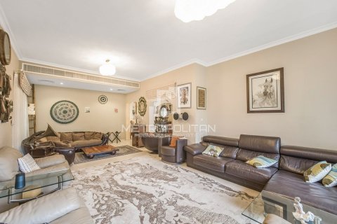 4 غرف نوم فيلا في Meadows, الإمارات العربية المتحدة رقم 78089 7