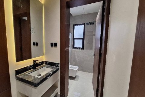 Apartment de 3 dormitorios en Riyadh, Saudi Arabia No. 99479 8