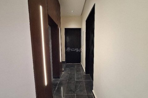 3 bedrooms Apartment in Riyadh, Saudi Arabia No. 99479