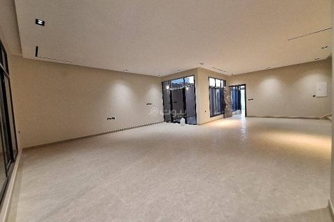7 bedrooms Villa in Riyadh, Saudi Arabia No. 99477 15