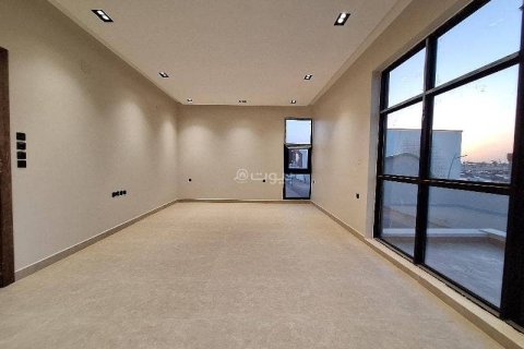 7 bedrooms Villa in Riyadh, Saudi Arabia No. 99477 21