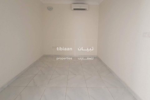 3 bedrooms Villa in As Sib, Oman No. 53875 10