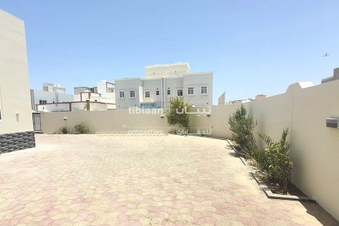 3 bedrooms Villa in As Sib, Oman No. 53875 11