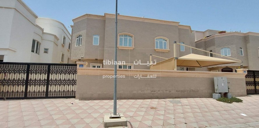 Villa Gemela de 13 dormitorios en Muscat, Oman No. 53825
