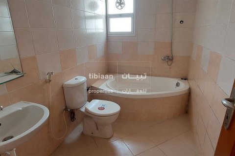Villa Gemela de 13 dormitorios en Muscat, Oman No. 53825 9