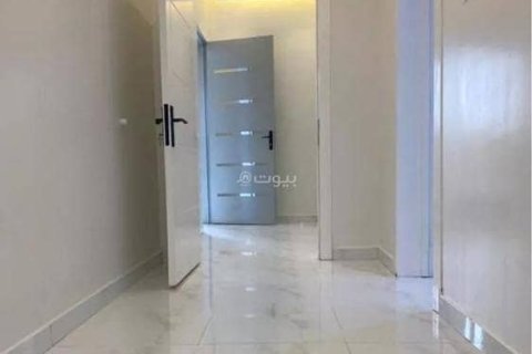 4 bedrooms Apartment in Riyadh, Saudi Arabia No. 98696