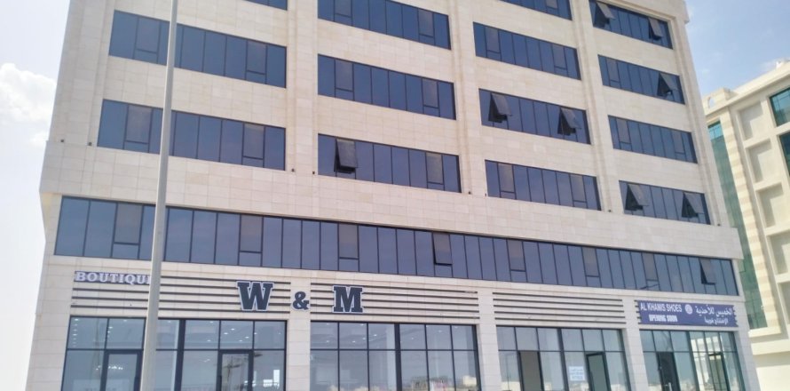 Commercial property de 100m² à Muscat, Oman No. 54430