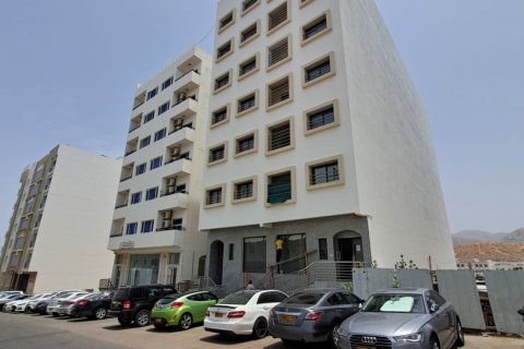 Commercial property de 380m² à Muscat, Oman No. 54456