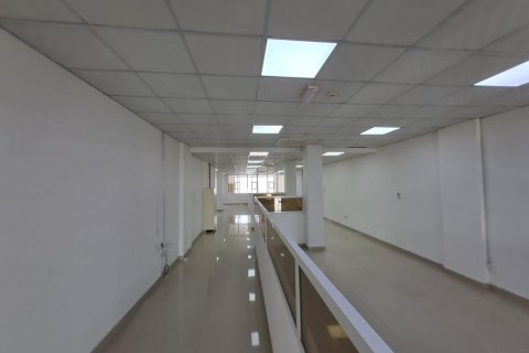 Commercial property de 380m² à Muscat, Oman No. 54456 6