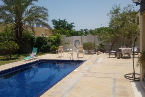5 bedrooms Villa in Regional, UAE No. 1014 3