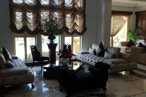 Villa de 5 dormitorios en Jumeirah Islands, UAE No. 1013 13