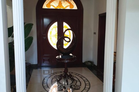 Villa de 5 dormitorios en Jumeirah Islands, UAE No. 1013 17
