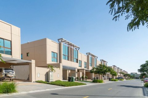 Таунхаус с 4 спальнями в Meydan Gated Community, ОАЭ №1012