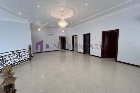 Villa de 5 chambres à Doha, Qatar No. 58243 13