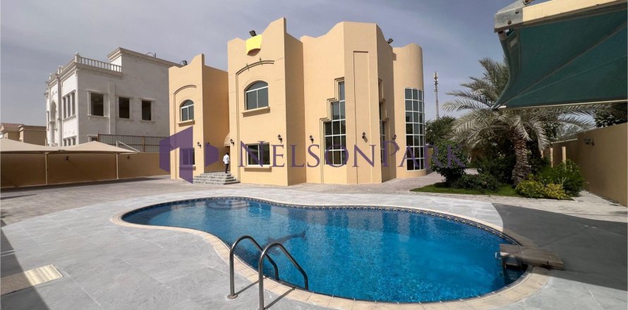 Villa de 5 chambres à Doha, Qatar No. 58243
