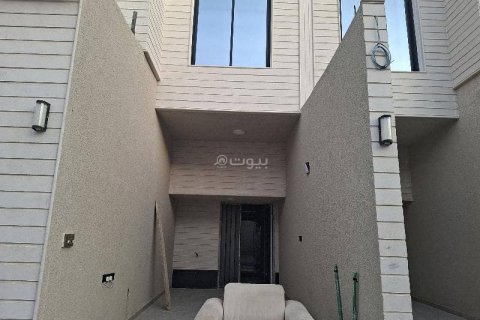 3 bedrooms Apartment in Riyadh, Saudi Arabia No. 67495 4