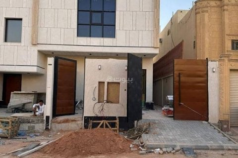 Apartment de 3 dormitorios en Riyadh, Saudi Arabia No. 67491 3