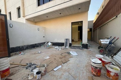 Apartment de 3 dormitorios en Riyadh, Saudi Arabia No. 67491 4