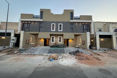 4 bedrooms Apartment in Riyadh, Saudi Arabia No. 67490