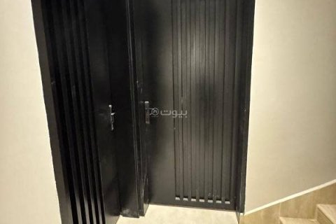 Квартира с 4 спальнями в Эр-Рияд, Саудовская Аравия №67490 4
