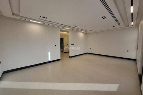 5 bedrooms Villa in Riyadh, Saudi Arabia No. 67493 17