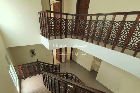 5 bedrooms Twin Villa in Muscat, Oman No. 53798 5