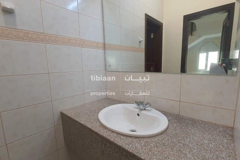5 bedrooms Twin Villa in Muscat, Oman No. 53798 8