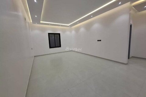 Villa de 5 dormitorios en Riyadh, Saudi Arabia No. 69147 5
