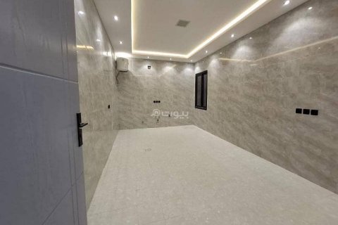 Villa de 5 dormitorios en Riyadh, Saudi Arabia No. 69147 6