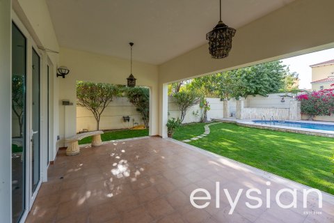 4 bedrooms Villa in Regional, UAE No. 64728 17